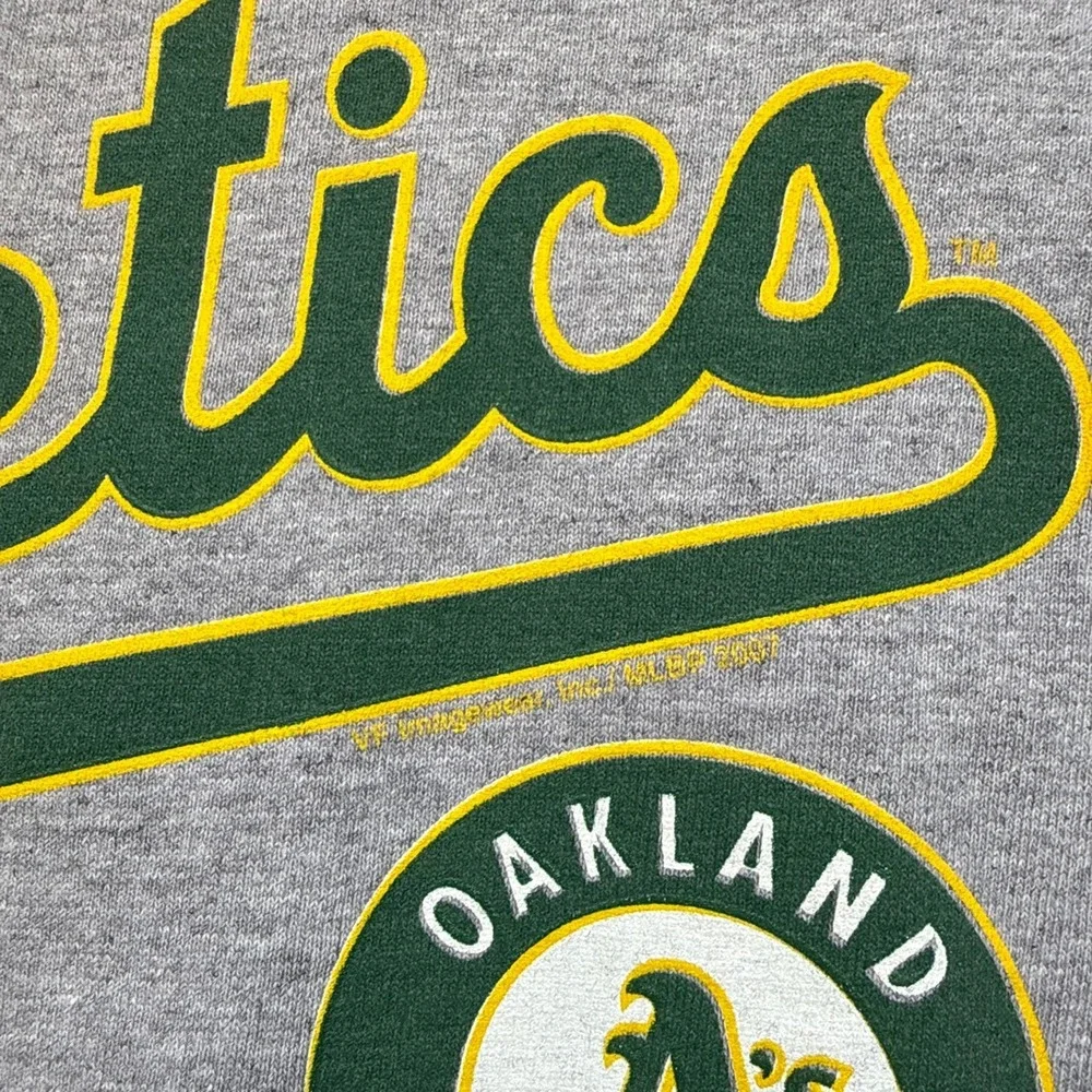 Vintage 2007 Oakland Athletics MLB Raglan Shirt Green Gray Men Large 3/4 Sleeve